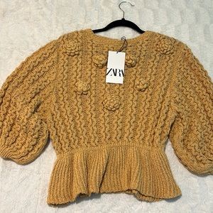 Zara knitted sweater. Size small. Mustard color
